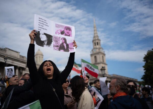 2K4AHAF Protestors gathered in Trafalgar Square, demonstrating against the death of Mahsa Amini who died whilst been detained by the Iranian police.